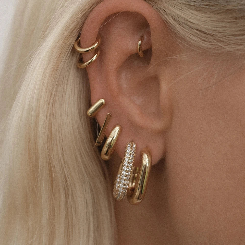 Luxe Curve Zircon Hoops