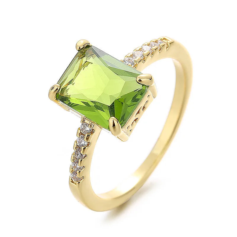 💍 Olive Royale Princess Ring