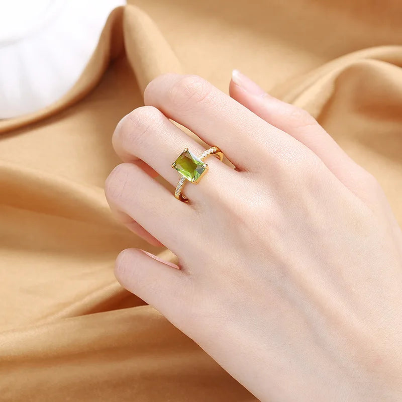 💍 Olive Royale Princess Ring
