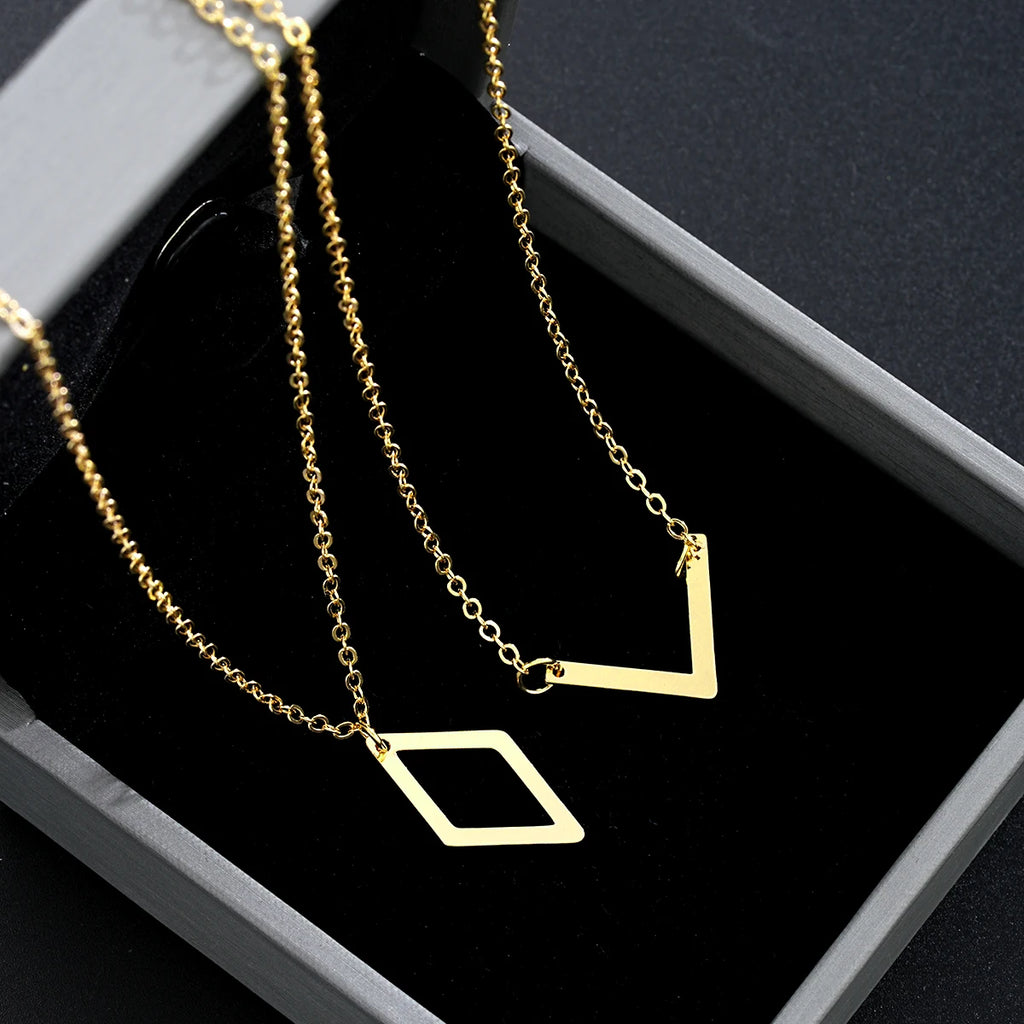 ✨ Golden V-Layer Elegance Choker