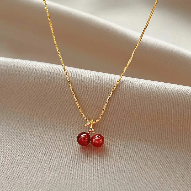 🍒 Golden Berry Bliss Necklace