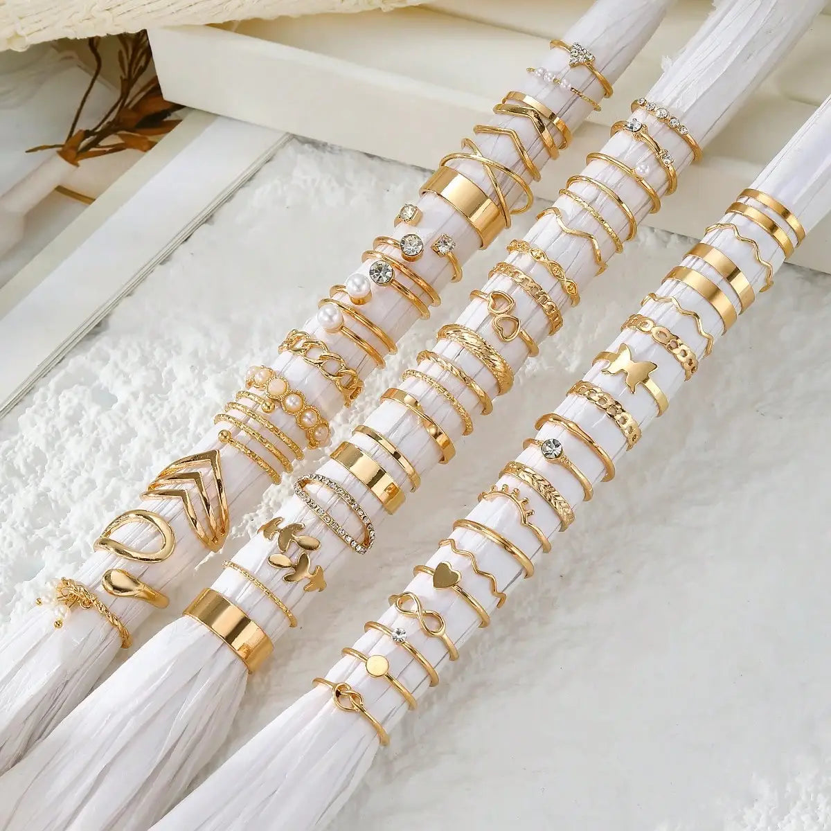 ✨ Trendy Grace 52-Piece Ring Box