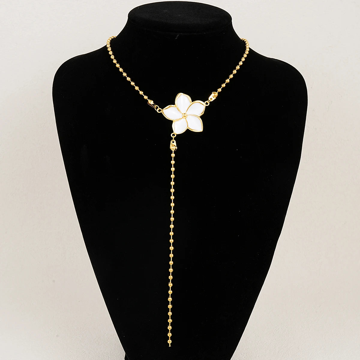 ✨ FloraPearl Elegance Y Necklace