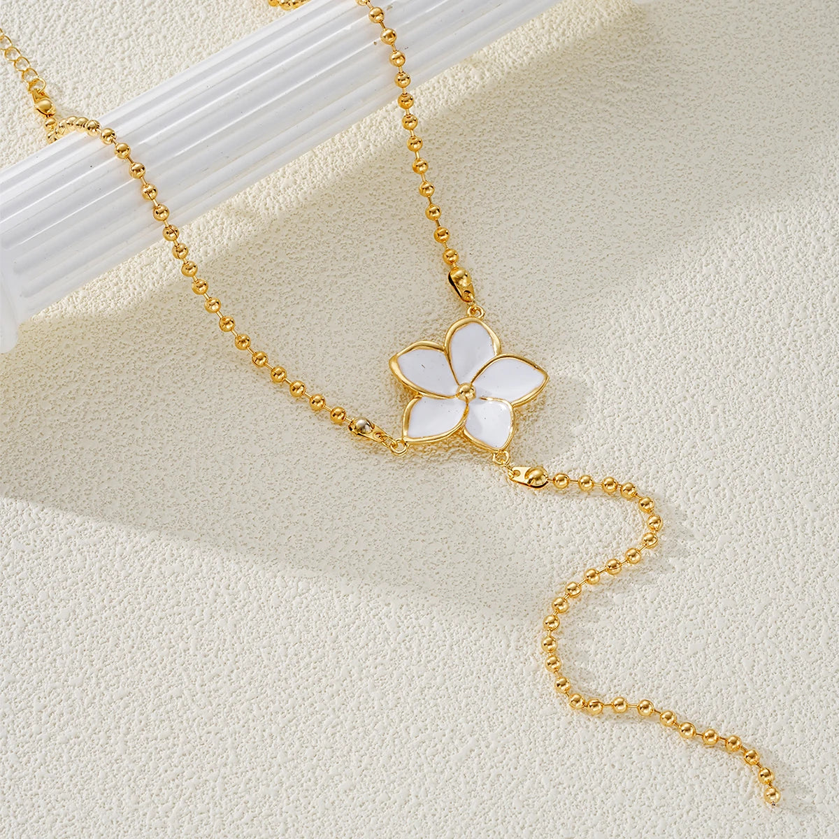 ✨ FloraPearl Elegance Y Necklace