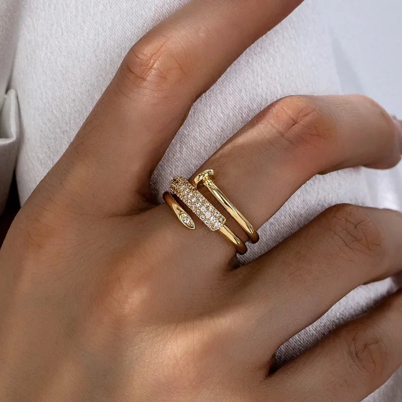 💍 Threefold Sparkle Ring