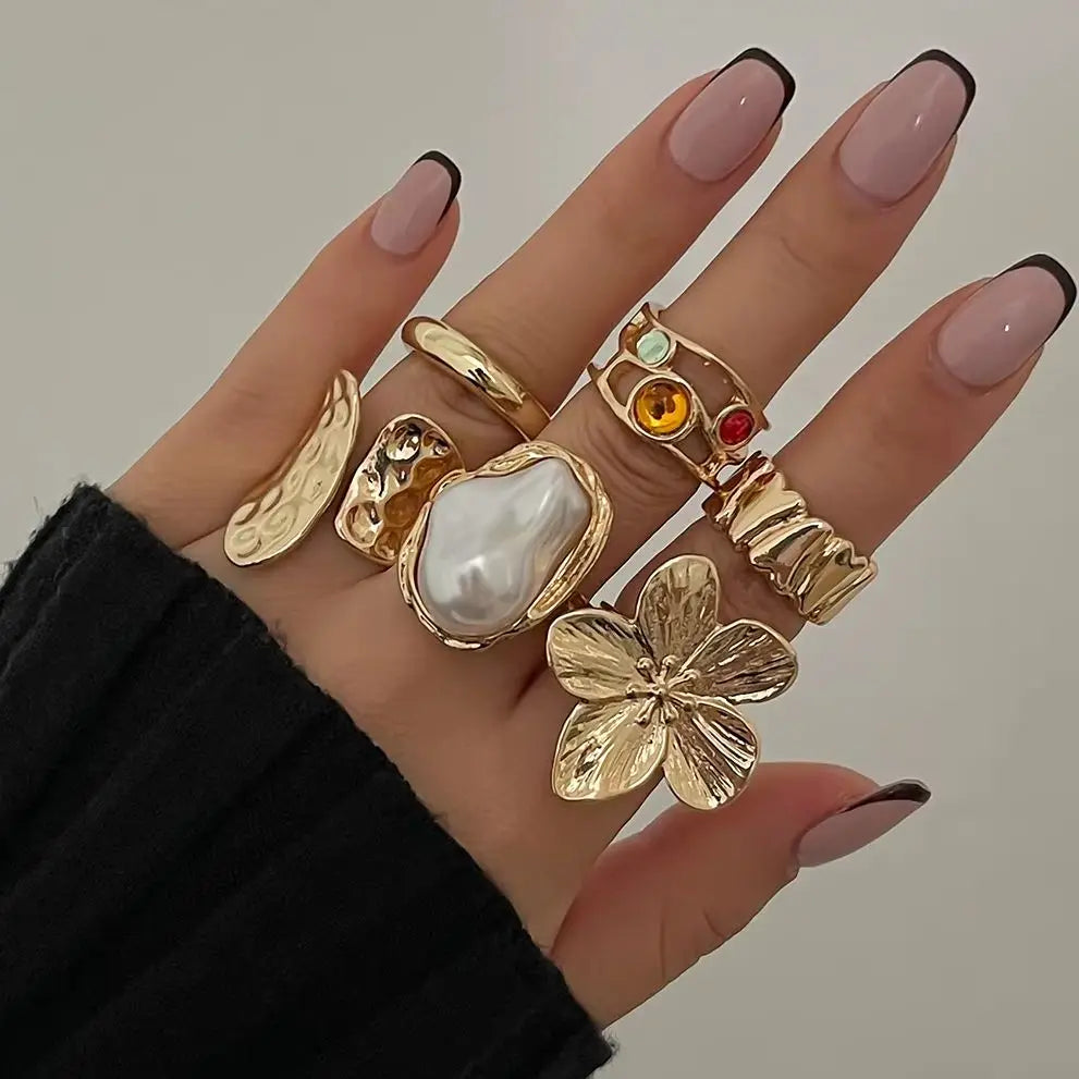 🌸 BlossomAura Pearl Ring